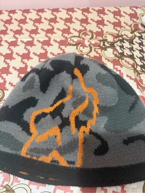 The Unbranded Brand Other - MensGrey Camo Beanie with Grey with Orange reversible beanie